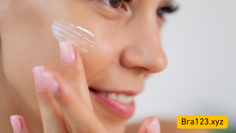Skincare Safi Terbaik: 5 Rahasia Memilih White Expert hingga Edelweiss untuk Kulit Lebih Cerah dan Sehat 1 Kemasan Safi White Expert Brightening untuk kulit kusam